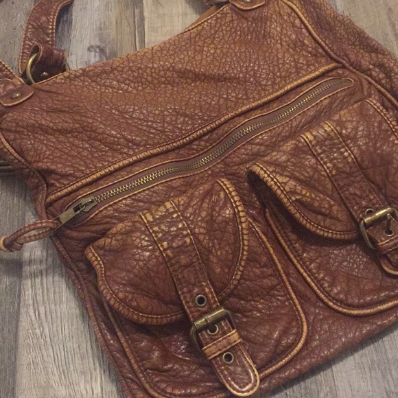 Large brown faux leather purse - Picture 2 of 2